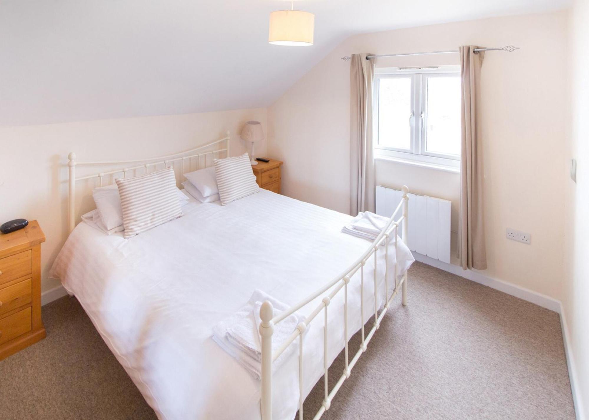 Salterns Village Seaview Rom bilde